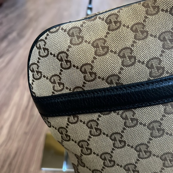 A155 - π― % authentic Gucci shoulder bag - Picture 12 of 16